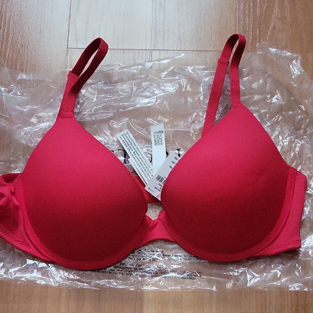PINK Victoria's Secret Wear Everywhere Push Up Bra - Picture 2 of 5